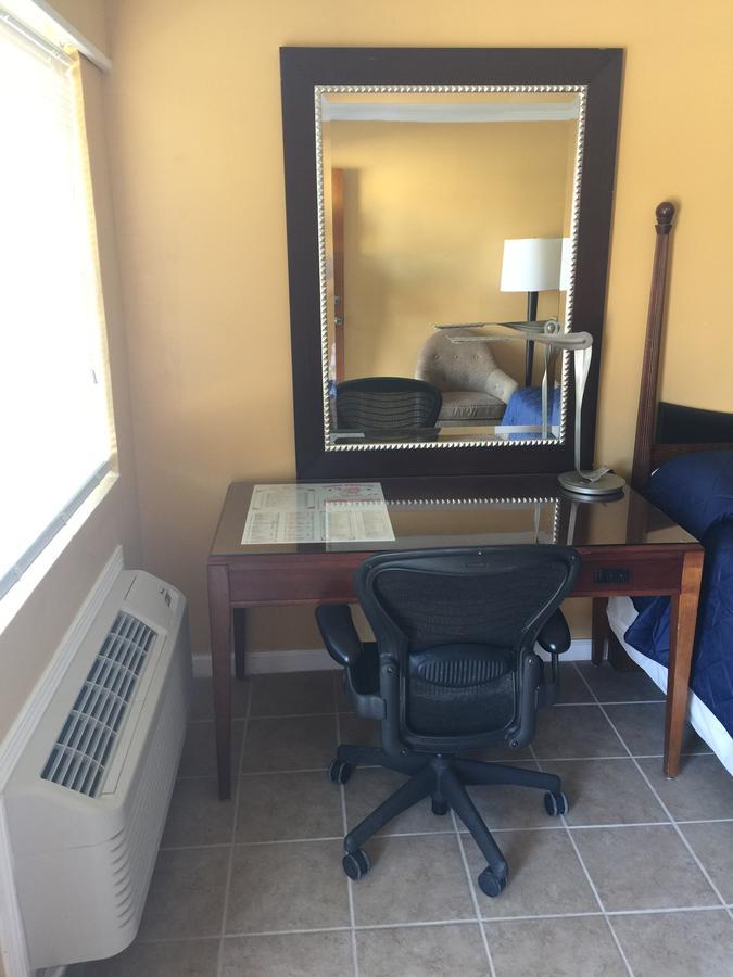 Dragon Inn & Suites Fayette エクステリア 写真