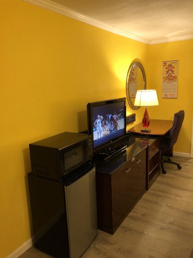 Dragon Inn & Suites Fayette エクステリア 写真